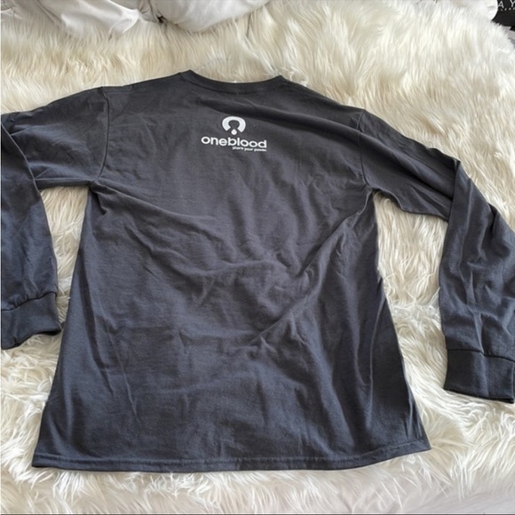 long sleeve grey “ this is the part where I save the day” blood donation t shirt - Picture 15 of 16